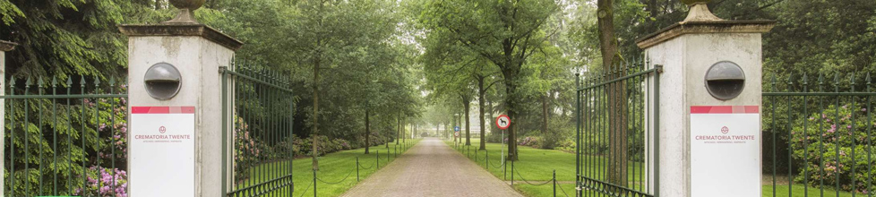 Voor meer informatie over een crematie bij Crematorium Twente kunt u contact opnemen met Uitvaartzorg Salland. 